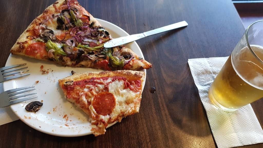 Gochees Pizza | meal delivery | 2 Embarcadero Center, San Francisco, CA 94111, USA | 4158349600 OR +1 415-834-9600