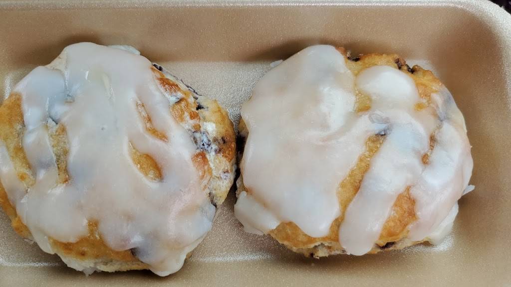 Bojangles Famous Chicken n Biscuits | restaurant | 12441 Warwick Blvd, Newport News, VA 23606, USA | 7578066655 OR +1 757-806-6655