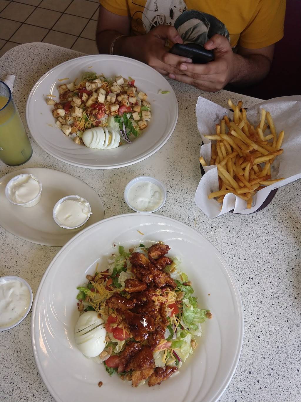 Hot Stuff Foods | restaurant | W890 Co Rd H, Edgar, WI 54426, USA | 7153522414 OR +1 715-352-2414