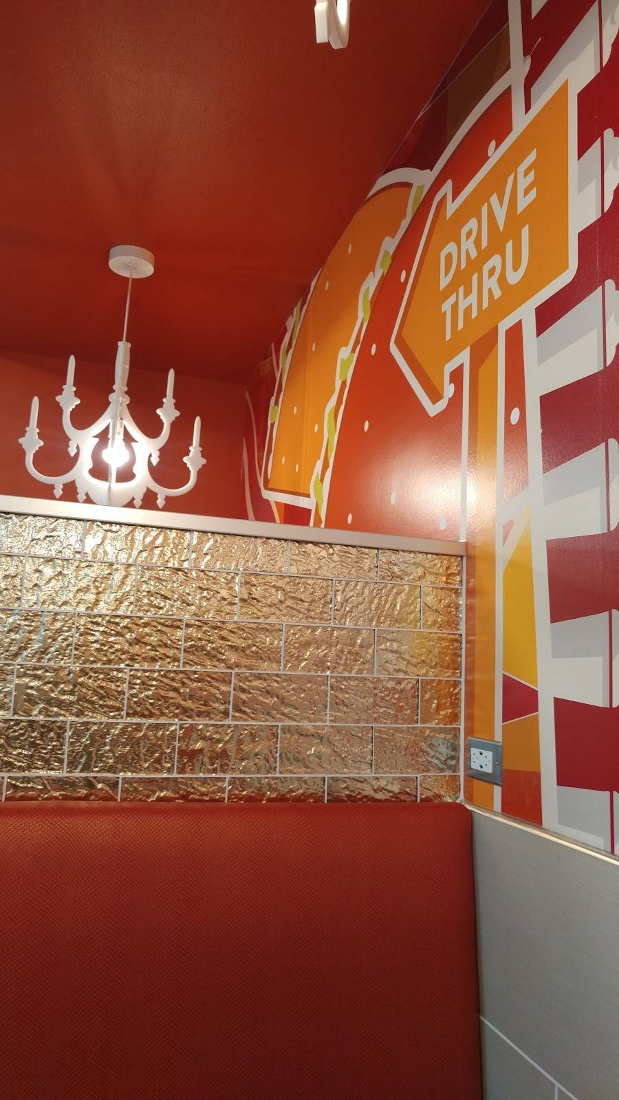 Jack in the Box | restaurant | 3238 Guadalcanal Rd Bldg #33, Coronado, CA 92118, USA | 6194377179 OR +1 619-437-7179