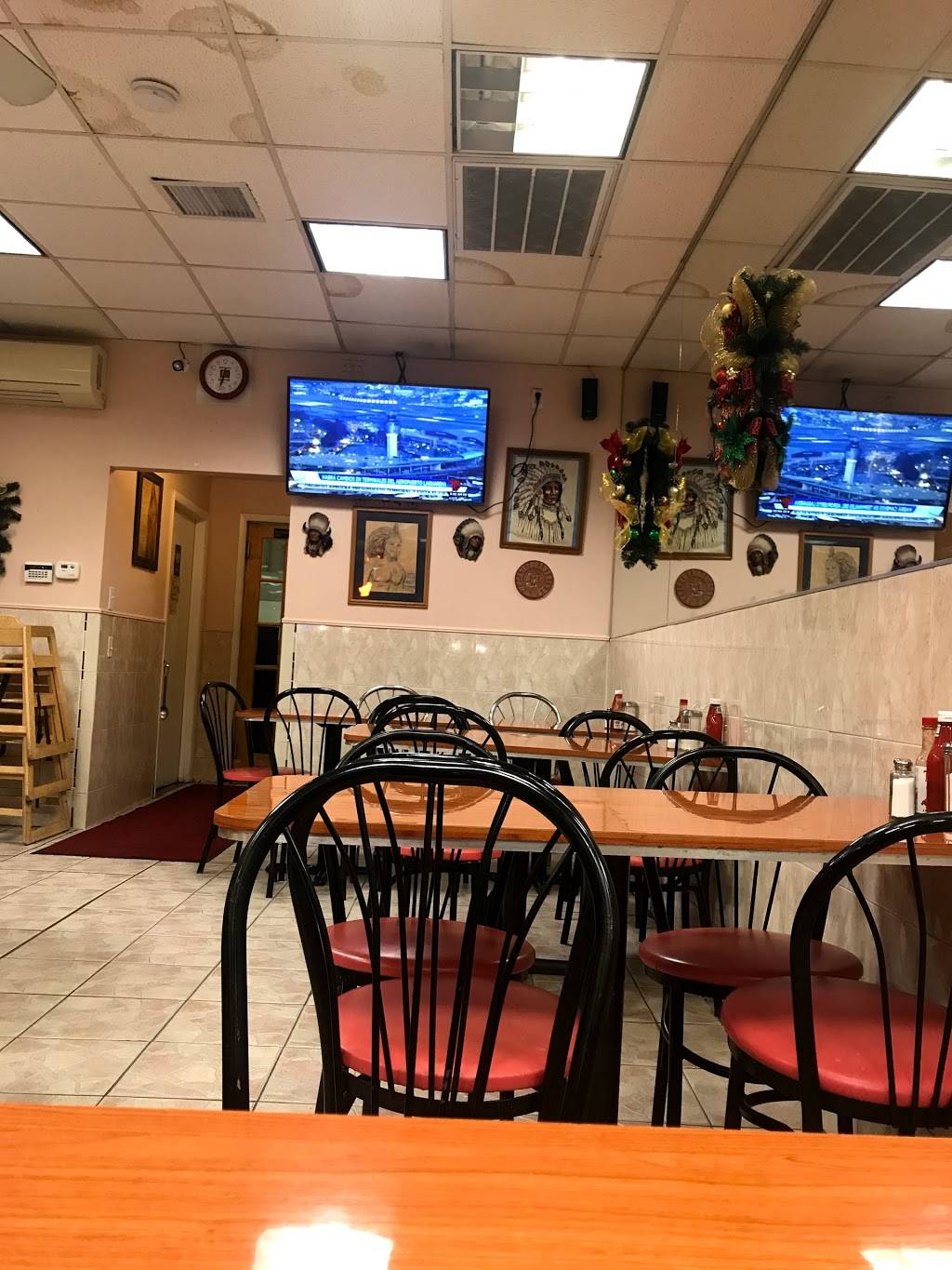 Gilbertos Cafeteria | restaurant | 7616 Bergenline Ave, North Bergen, NJ 07047, USA | 2018549876 OR +1 201-854-9876
