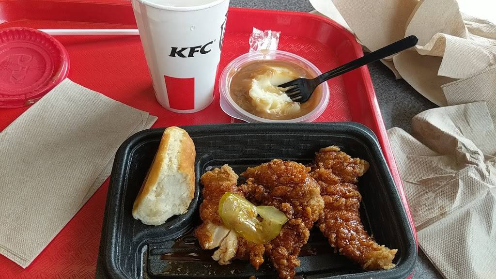 KFC | restaurant | 6975 George Washington Memorial Hwy, Gloucester, VA 23061, USA | 8046939482 OR +1 804-693-9482