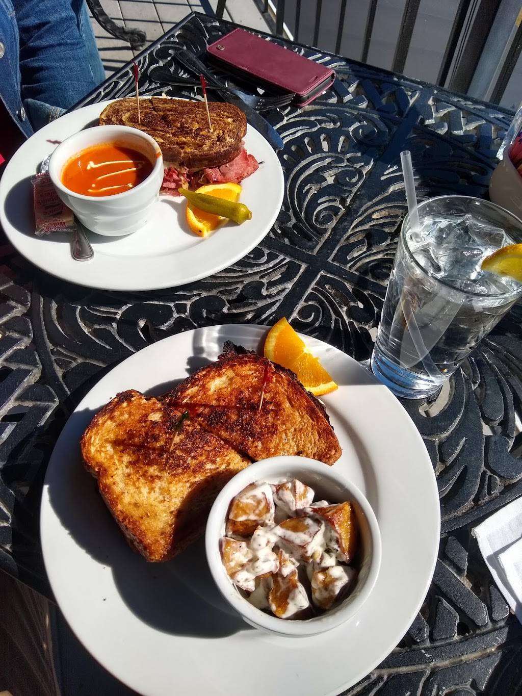 Marys at Falls Cottage | restaurant | 615 S Main St, Greenville, SC 29601, USA | 8642980005 OR +1 864-298-0005