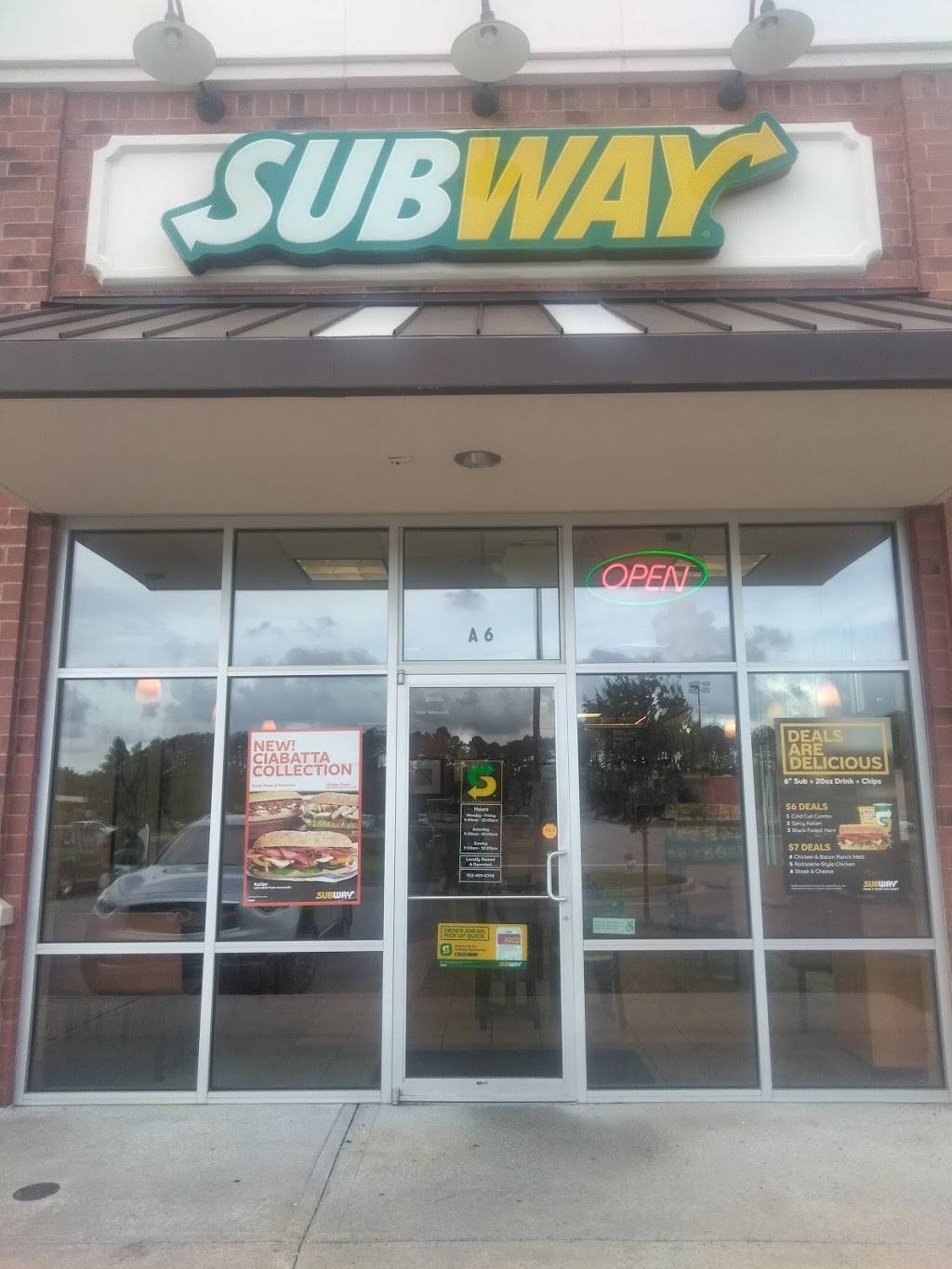 Subway | restaurant | 60 Exchange St, Richmond Hill, GA 31324, USA | 9124590748 OR +1 912-459-0748