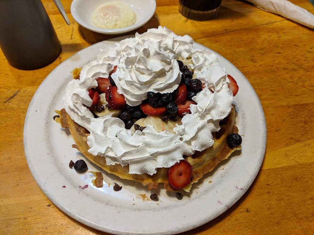 Columbine Café | cafe | 109 S Main St, Breckenridge, CO 80424, USA | 9705474474 OR +1 970-547-4474