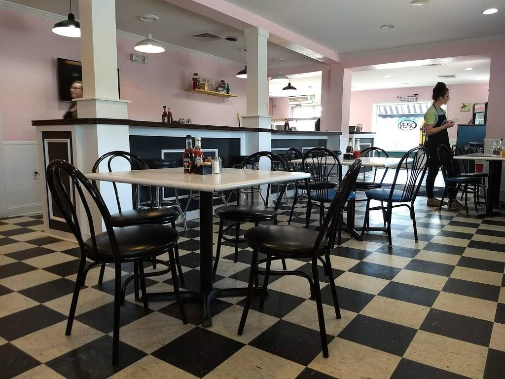 Eats & Sweets | restaurant | 305 Pylesville Rd, Pylesville, MD 21132, USA | 4434240800 OR +1 443-424-0800