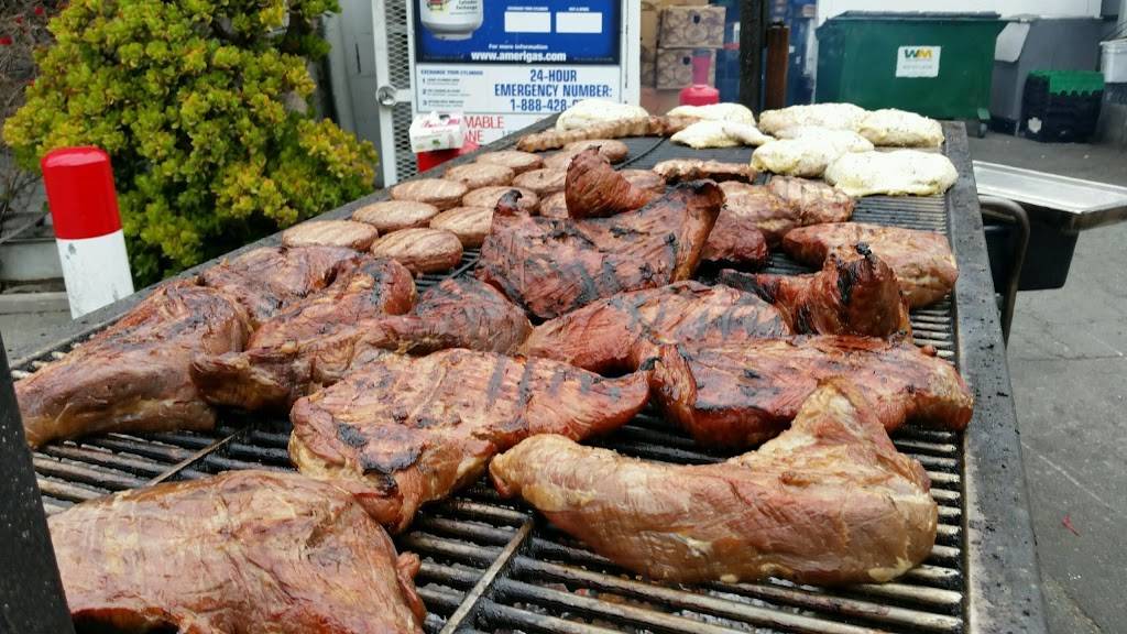 Valley Hills Deli and BBQ | restaurant | 7152 Carmel Valley Rd, Carmel-By-The-Sea, CA 93923, USA | 8312938608 OR +1 831-293-8608