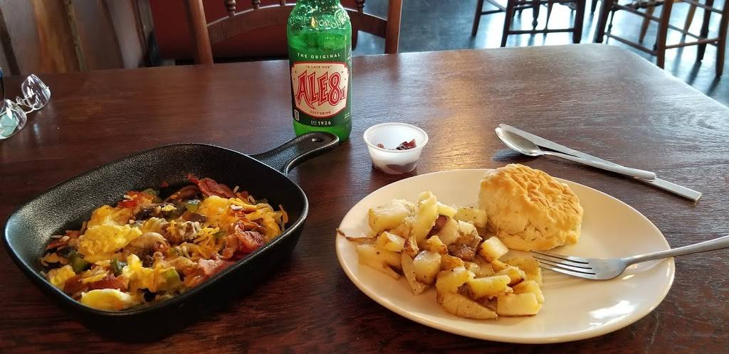 The Corner Table | restaurant | 4493 Main St, Clay City, KY 40312, USA | 6064819210 OR +1 606-481-9210