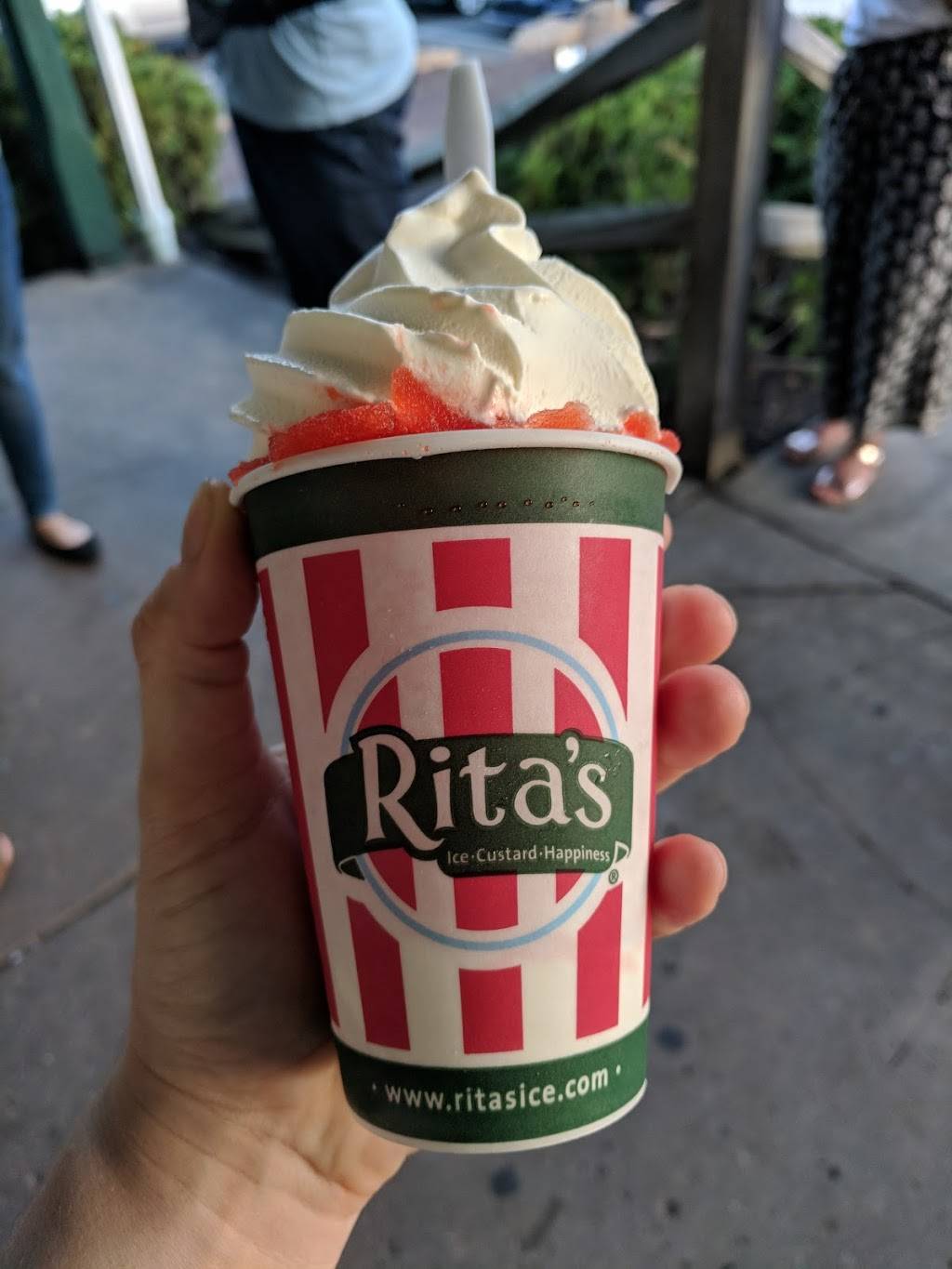Ritas Italian Ice & Frozen Custard | restaurant | 14 Swamp Rd, Newtown, PA 18940, USA | 2159688668 OR +1 215-968-8668