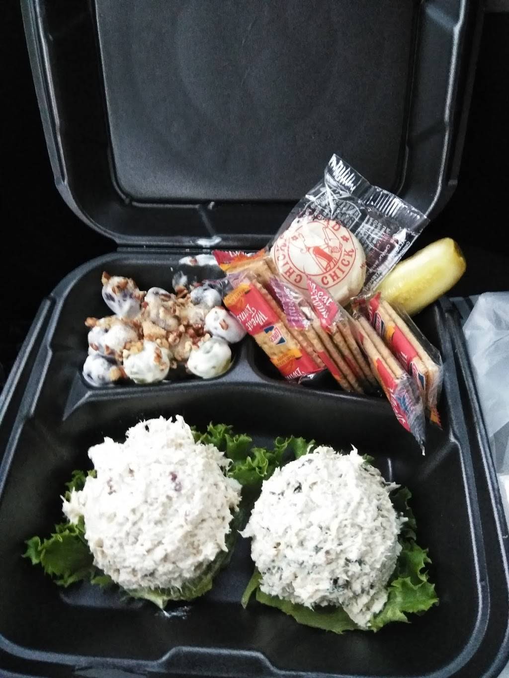Chicken Salad Chick | restaurant | 1101 International Pkwy #1511, Lake Mary, FL 32746, USA | 4074497799 OR +1 407-449-7799