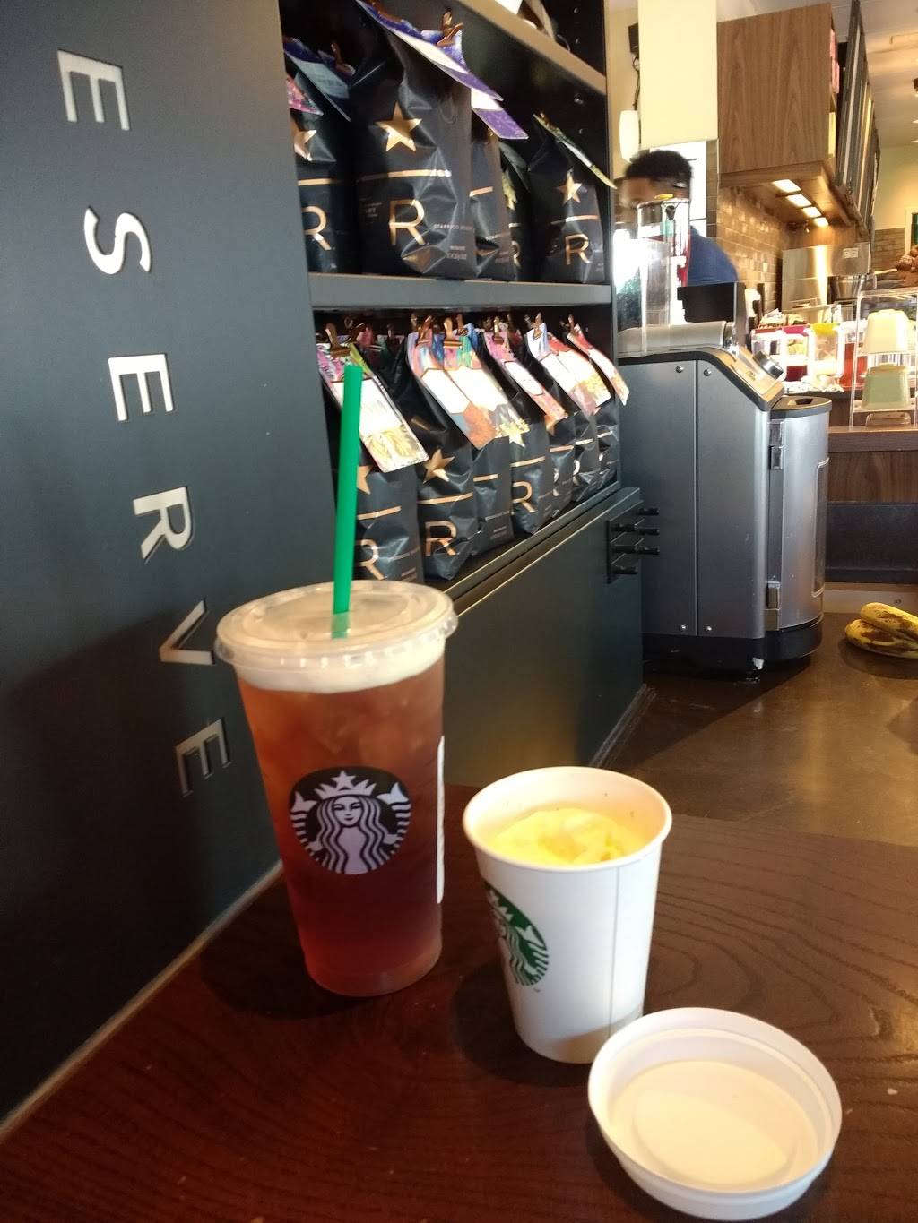 Starbucks | cafe | 2433 Main St, Tupelo, MS 38801, USA | 6624070293 OR +1 662-407-0293