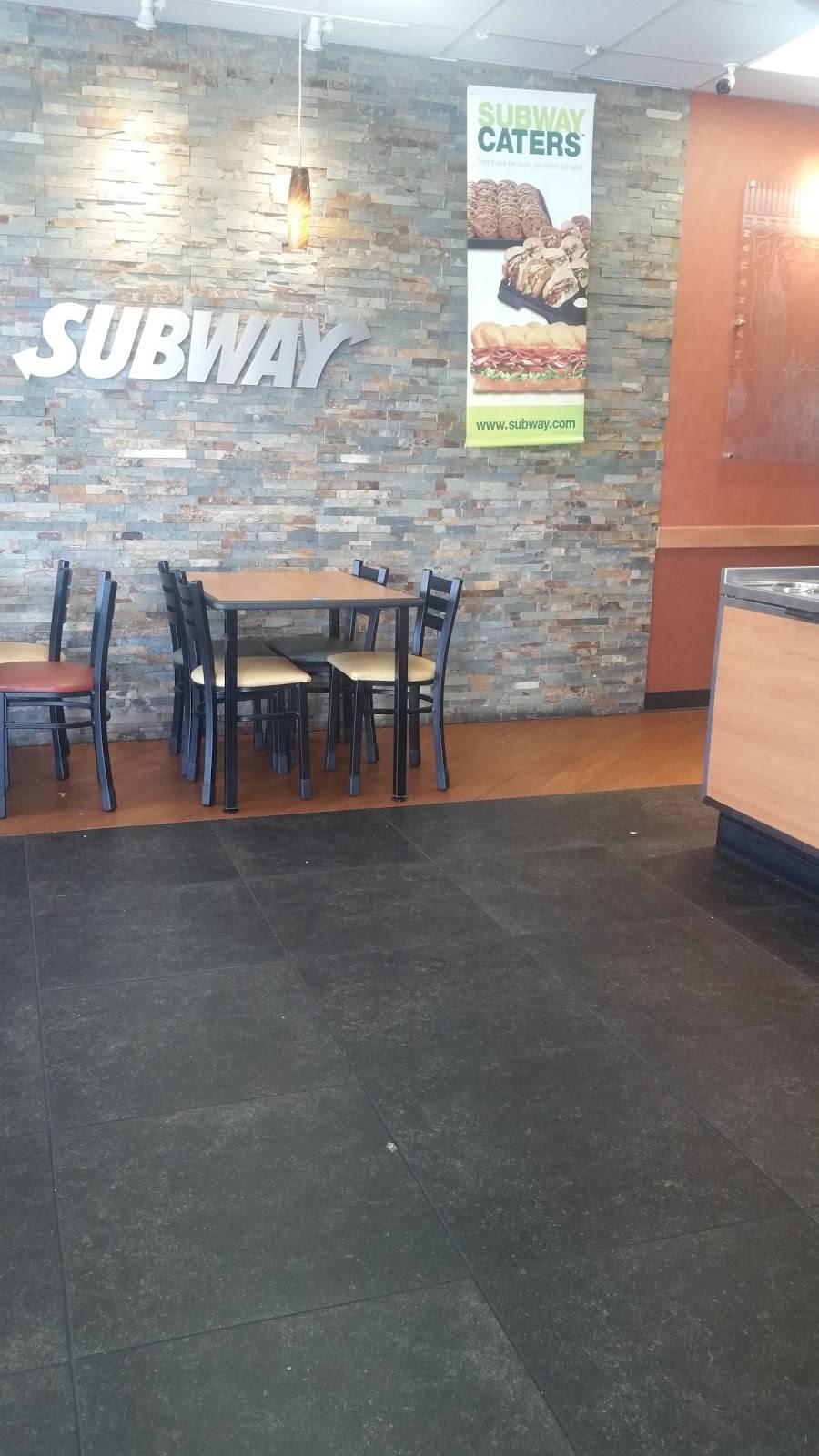 Subway | restaurant | 3701 W Northwest Hwy, Dallas, TX 75220, USA | 2143530893 OR +1 214-353-0893