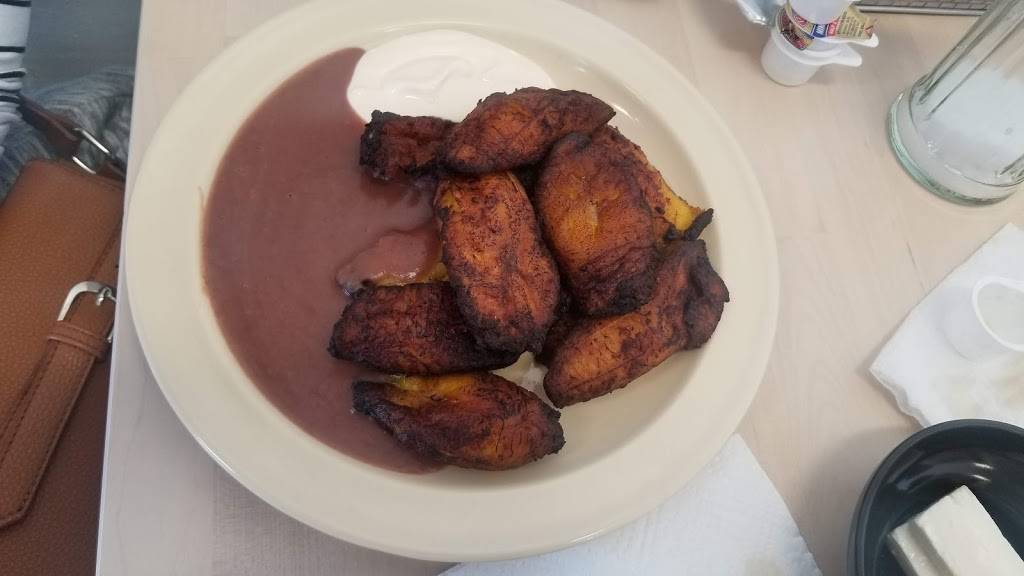 PUPUSERIA LEMUS | restaurant | 100 E W Century Blvd, Los Angeles, CA 90003, USA | 3238013054 OR +1 323-801-3054