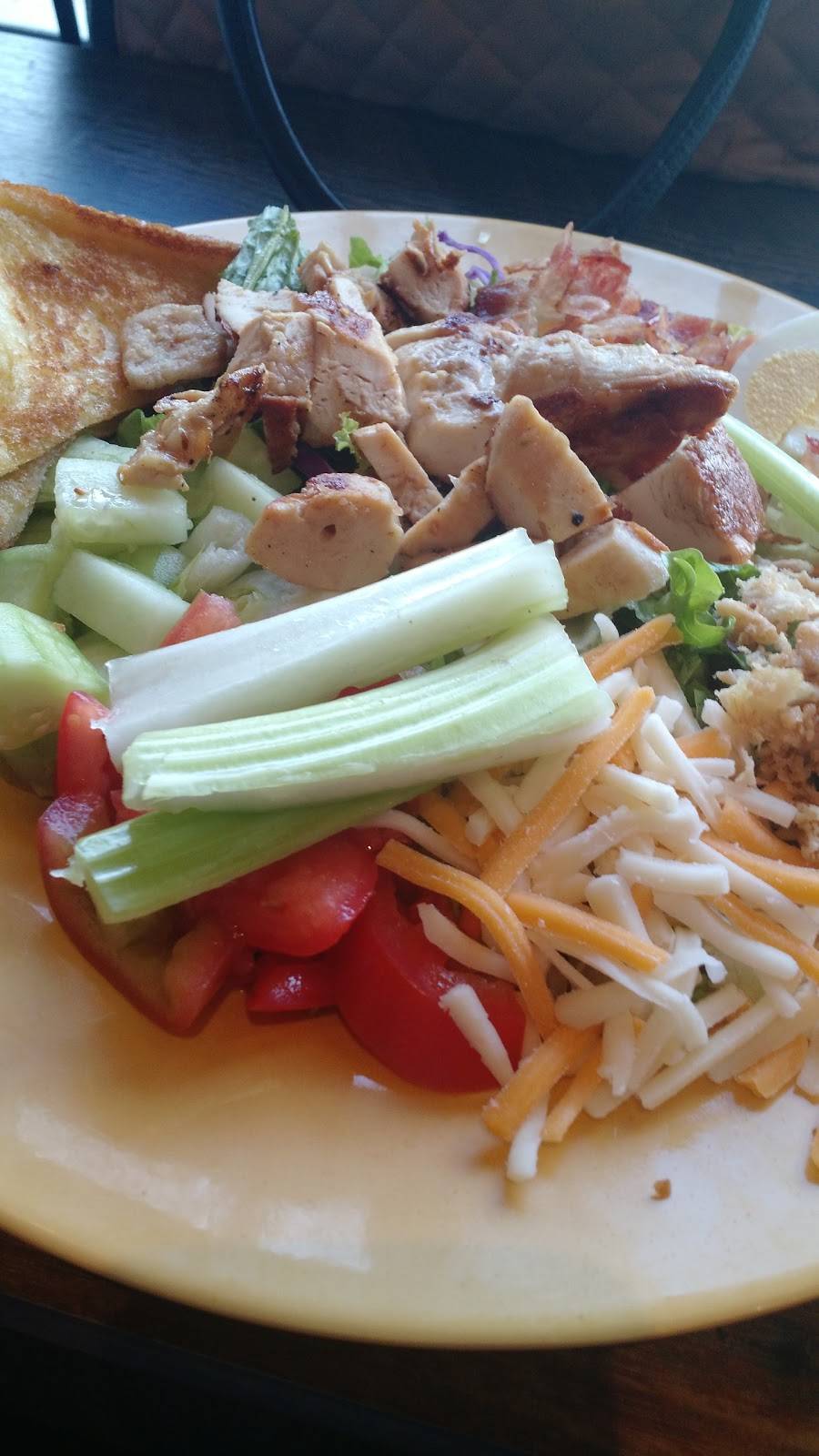 Zaxbys Chicken Fingers & Buffalo Wings | restaurant | 905 Blowing Rock Blvd, Lenoir, NC 28645, USA | 8287588229 OR +1 828-758-8229