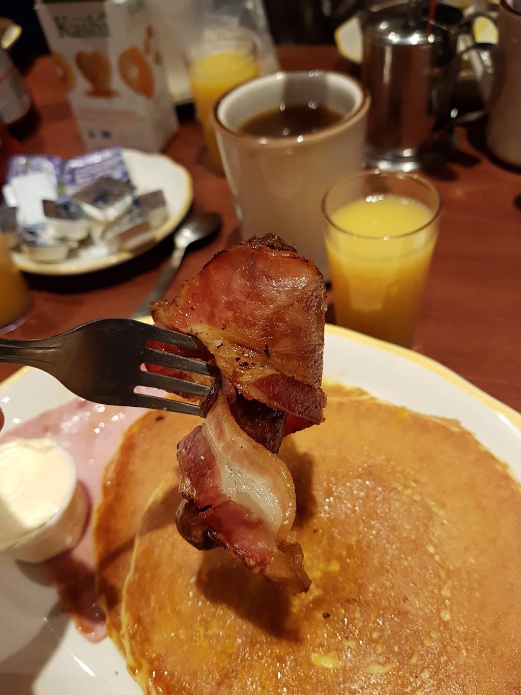 Jimmys Place | restaurant | 7118 13th Ave, Brooklyn, NY 11228, USA | 7187485934 OR +1 718-748-5934