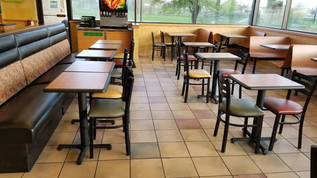 Subway | restaurant | 2786 Salt Springs Rd, Girard, OH 44420, USA | 3305305100 OR +1 330-530-5100