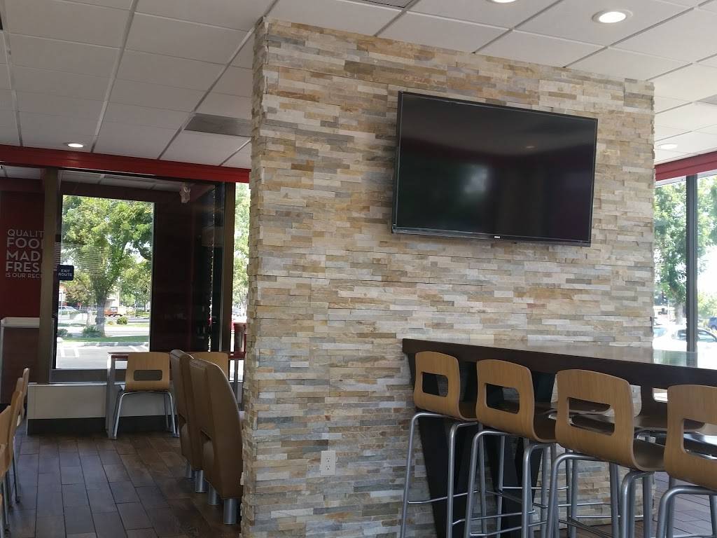 Wendys | restaurant | 2395 Geer Rd, Turlock, CA 95382, USA | 2096329215 OR +1 209-632-9215