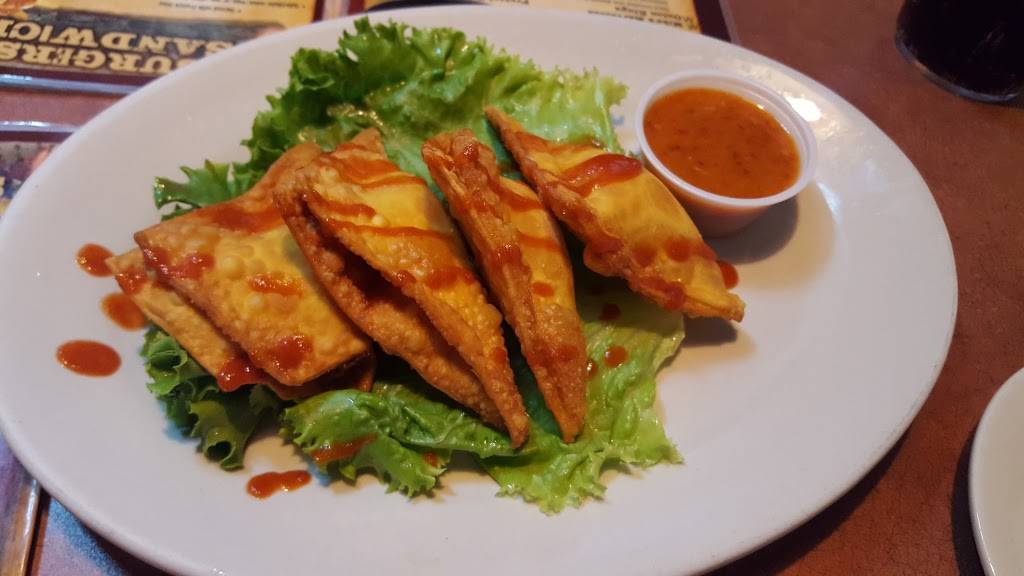 Montana Mikes Steakhouse | restaurant | 5030 NE 14th St, Des Moines, IA 50313, USA | 5155282010 OR +1 515-528-2010