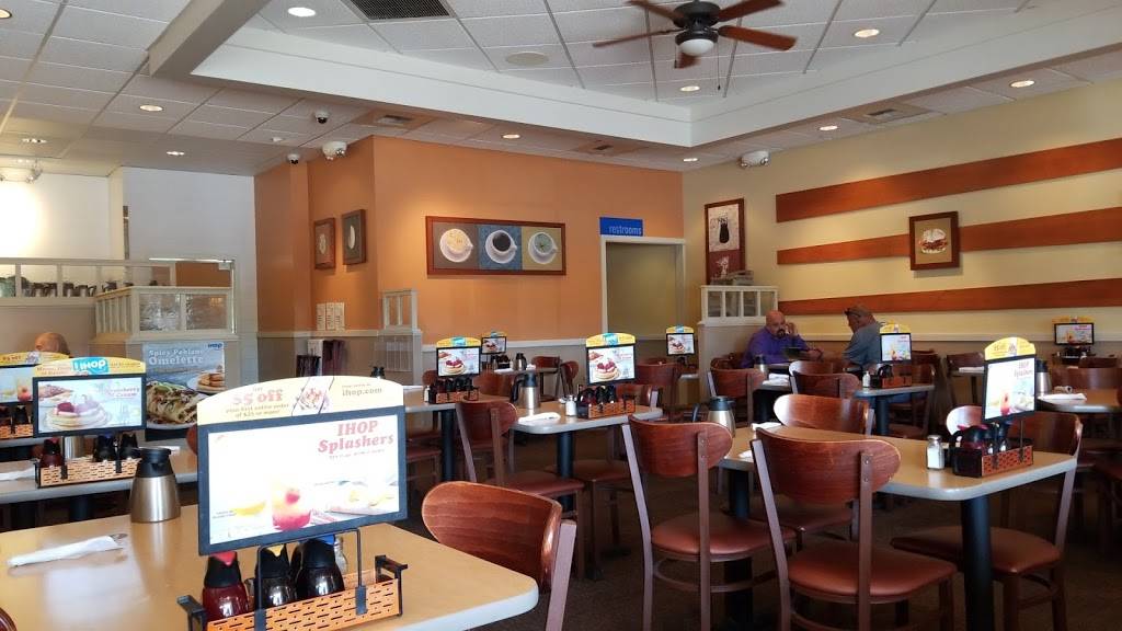 IHOP | bakery | 2910 N Main St, Walnut Creek, CA 94597, USA | 9259383111 OR +1 925-938-3111