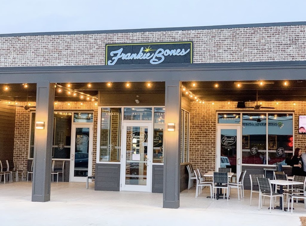 Frankie Bones-Bluffton | restaurant | 26 Discovery Dr, Bluffton, SC 29910, USA | 8437573423 OR +1 843-757-3423