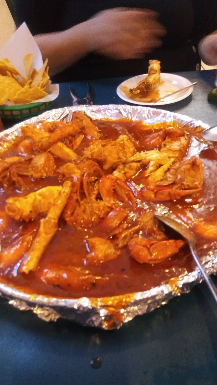 Playas del Novillero | restaurant | 6845 S Central Ave, Phoenix, AZ 85042, USA | 6022326025 OR +1 602-232-6025