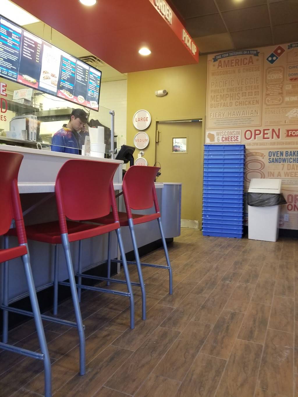 Dominos Pizza | meal delivery | 1 Berea Commons Ste 2, Berea, OH 44017, USA | 4408910030 OR +1 440-891-0030