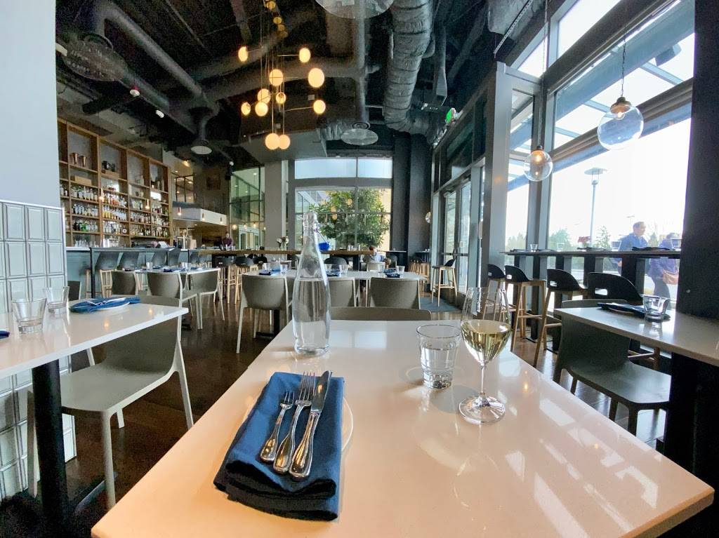 Taylor Shellfish Oyster Bar | restaurant | 504 Bellevue Way NE, Bellevue, WA 98004, USA | 4254403875 OR +1 425-440-3875