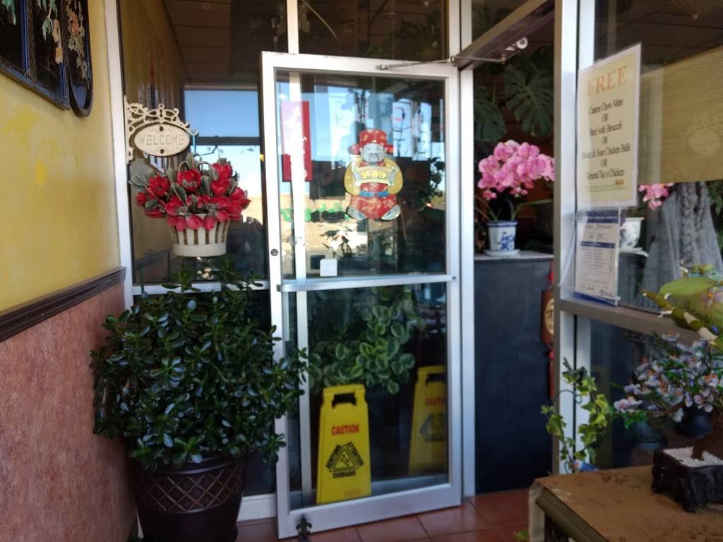 Daisy Restaurant | restaurant | 1200 Lansdowne St W, Peterborough, ON K9J 2A1, Canada | 7058768678 OR +1 705-876-8678