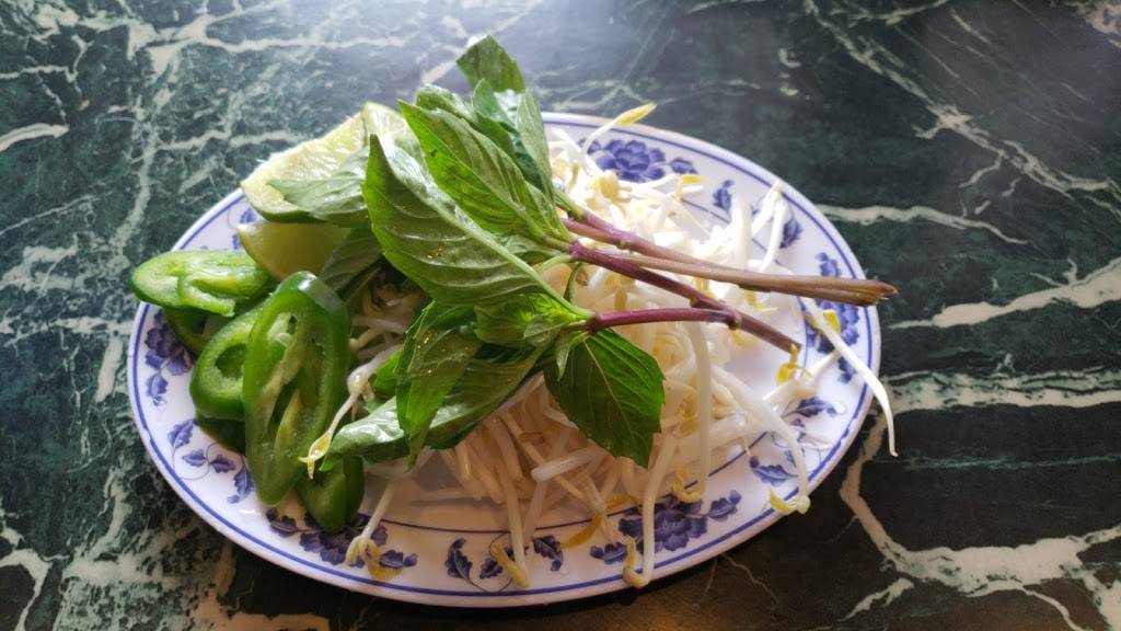 Pho World | restaurant | 17823 108th Ave SE, Renton, WA 98055, USA | 4252543555 OR +1 425-254-3555