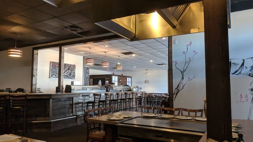 Kyoto Hibachi & Sushi | restaurant | 1425 Wisconsin Dells Pkwy #10, Wisconsin Dells, WI 53965, USA | 6082540788 OR +1 608-254-0788