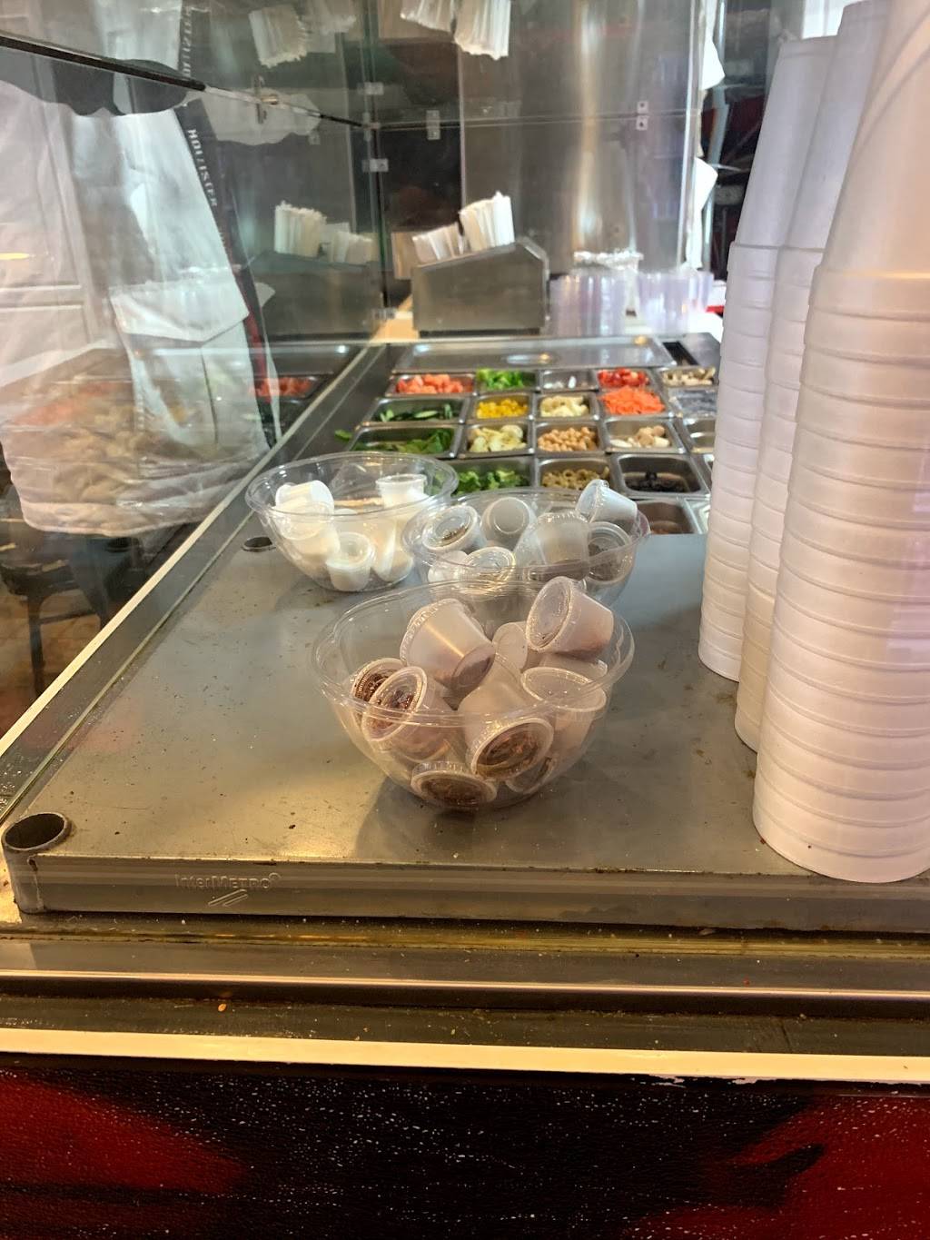 New York Slices | meal delivery | 1843 2nd St, Highland Park, IL 60035, USA | 8474326979 OR +1 847-432-6979