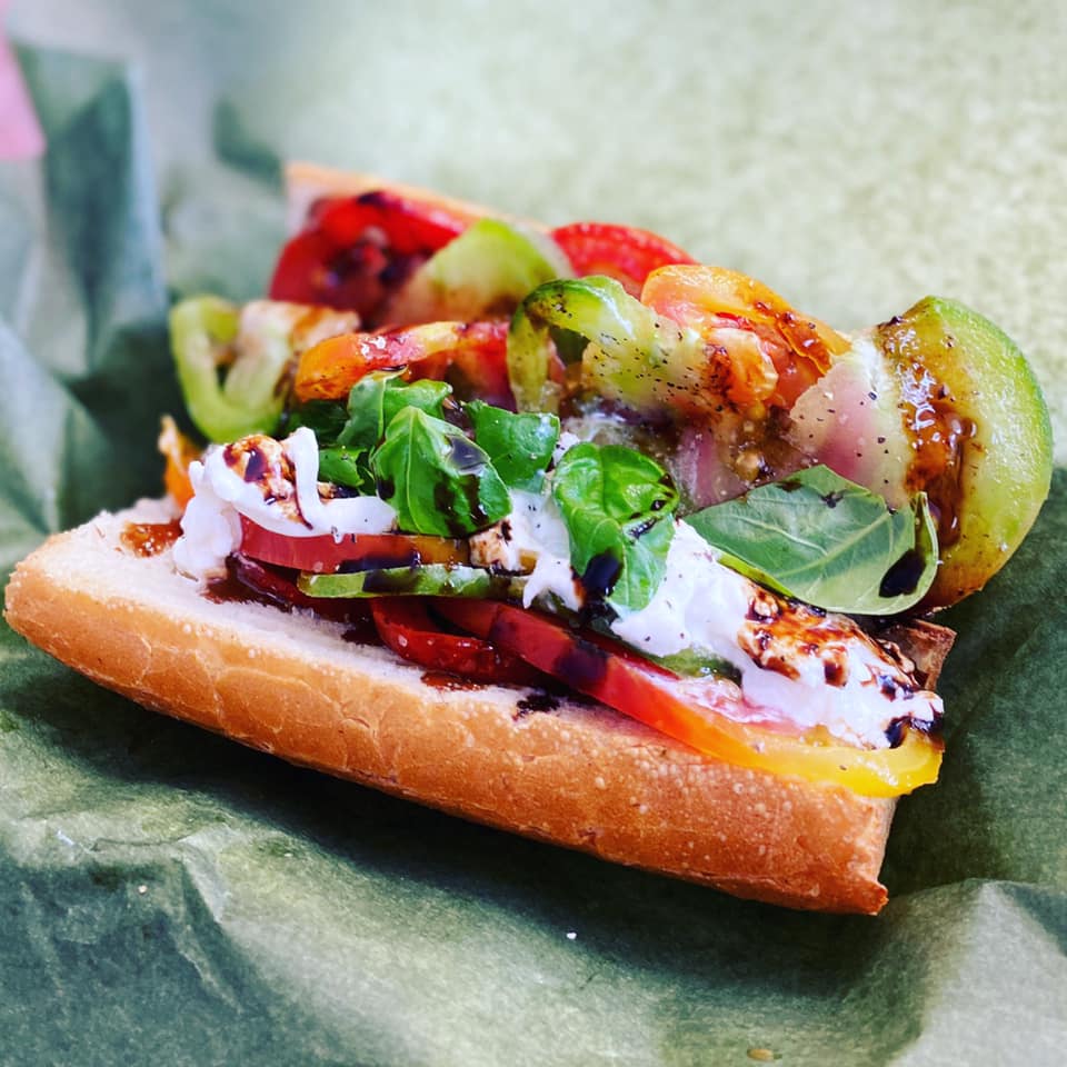 The Pink Turnip | cafe | Behind South City Market, 301 Mountain View Ave, Petaluma, CA 94952, USA | 7077788296 OR +1 707-778-8296