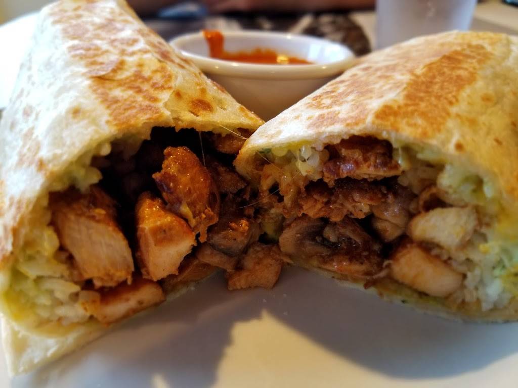 Wahoos Fish Taco | restaurant | 3000 Bristol St, Costa Mesa, CA 92626, USA | 7144350130 OR +1 714-435-0130