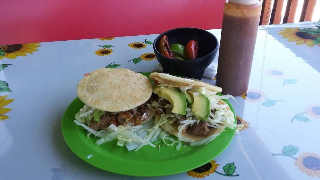 Taquitos El Guero | restaurant | 3016 W Commerce St, San Antonio, TX 78207, USA | 2104315468 OR +1 210-431-5468