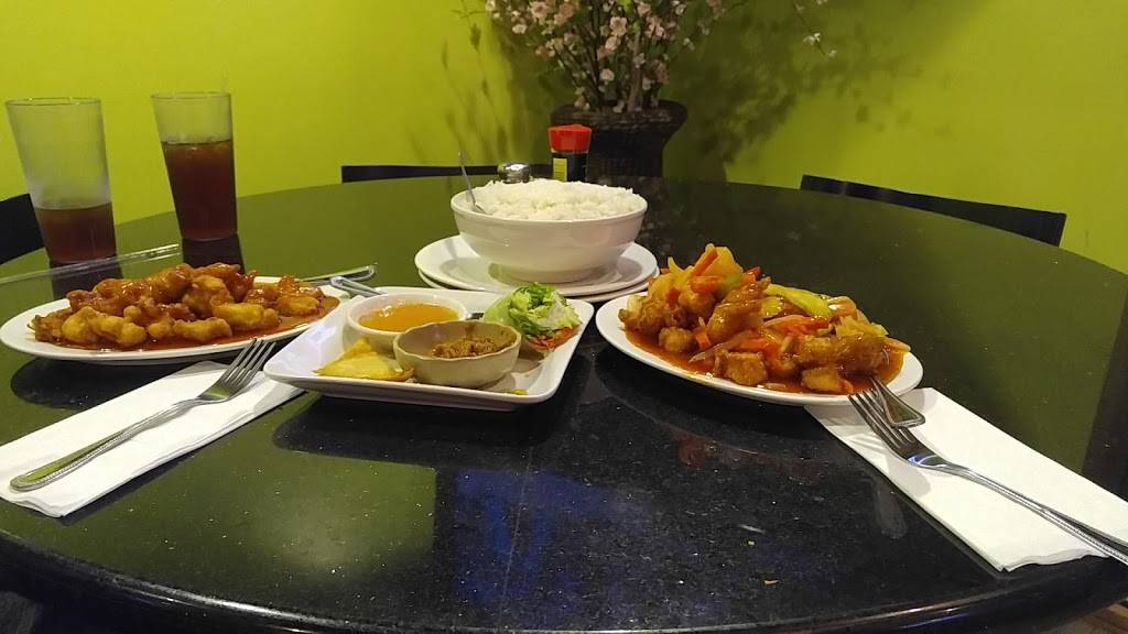 Thai House Tempe | restaurant | 325 W Elliot Rd #101, Tempe, AZ 85284, USA | 4809123437 OR +1 480-912-3437