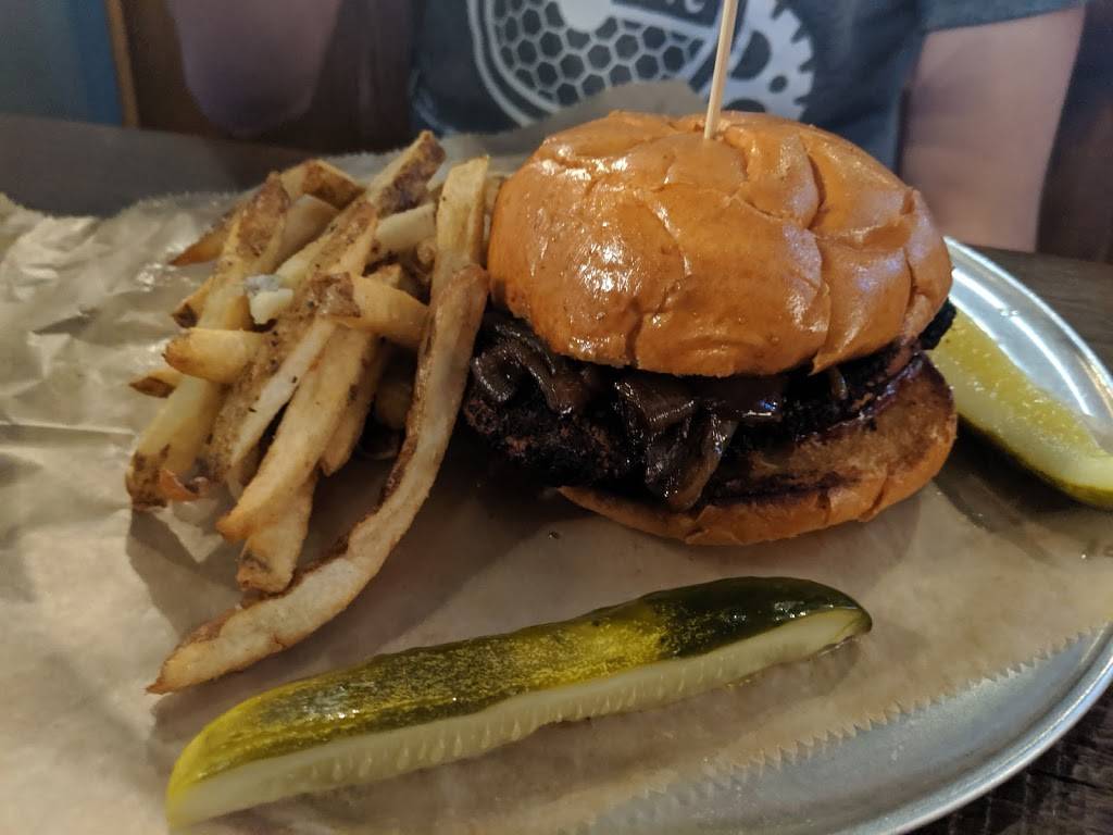 Bacon, Bourbon & Beer | restaurant | 368 Suncrest Towne Centre Drive, Morgantown, WV 26505, USA | 3043814847 OR +1 304-381-4847