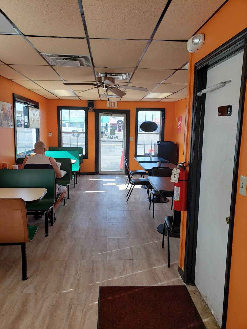 Fatmos | restaurant | 1334 W Main St, Lebanon, TN 37087, USA | 6155474571 OR +1 615-547-4571