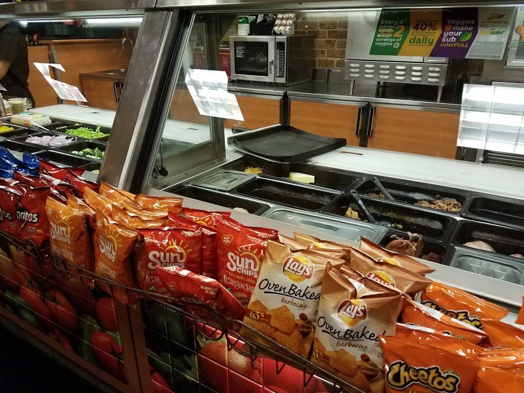 Subway Restaurants | restaurant | 1179 E Dundee Rd, Palatine, IL 60074, USA | 8479910301 OR +1 847-991-0301