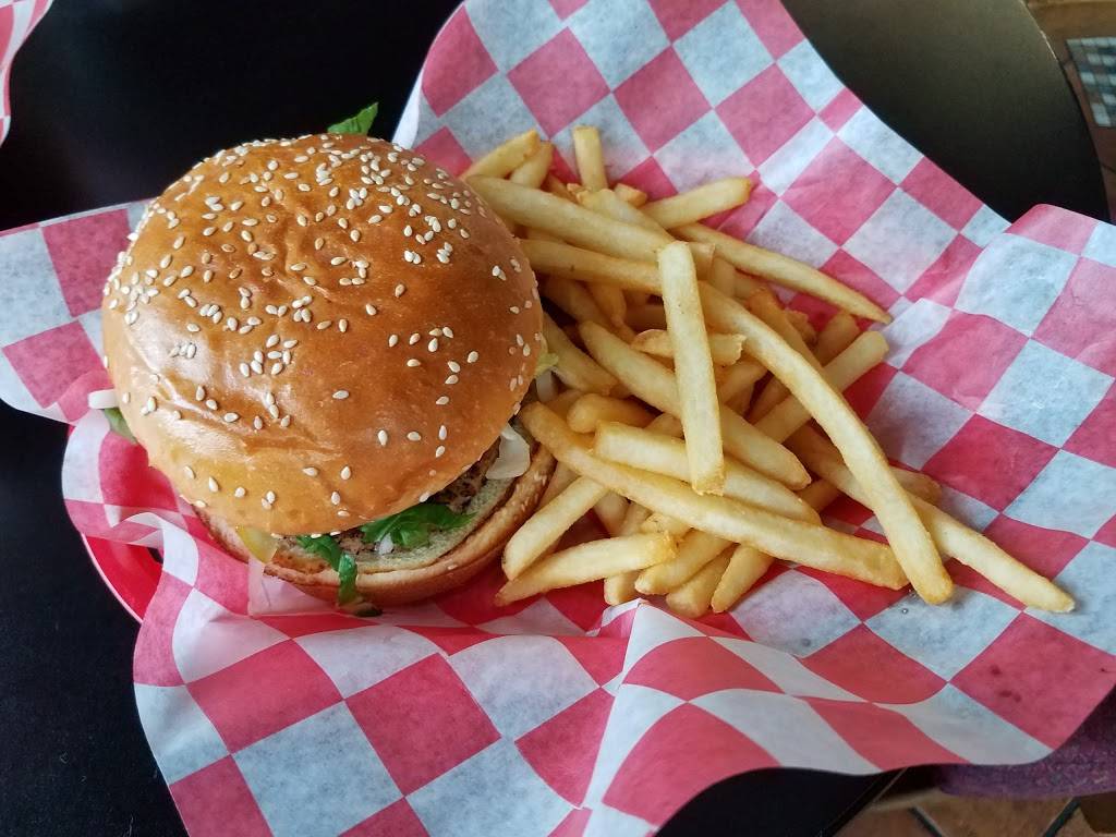 Chicago Grill | restaurant | 110 S Locust St, Appleton, WI 54914, USA | 9207301313 OR +1 920-730-1313