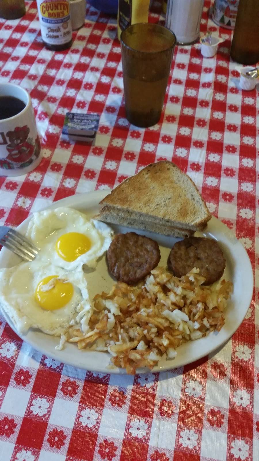 Cindy Bs Cafe | restaurant | 1110 Locust St, Murphysboro, IL 62966, USA | 6186842776 OR +1 618-684-2776