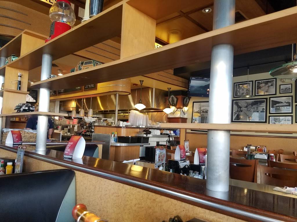 Woodys Diner | restaurant | 3461 Via Lido, Newport Beach, CA 92663, USA | 9497238777 OR +1 949-723-8777