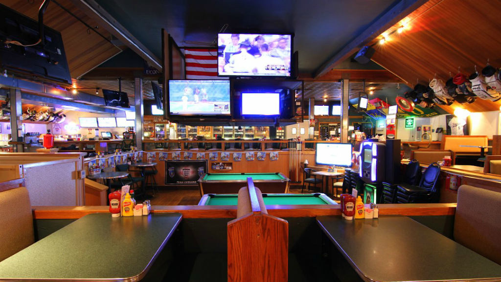 The Beer Hunter | restaurant | 78-483 CA-111, La Quinta, CA 92253, USA | 7605647442 OR +1 760-564-7442