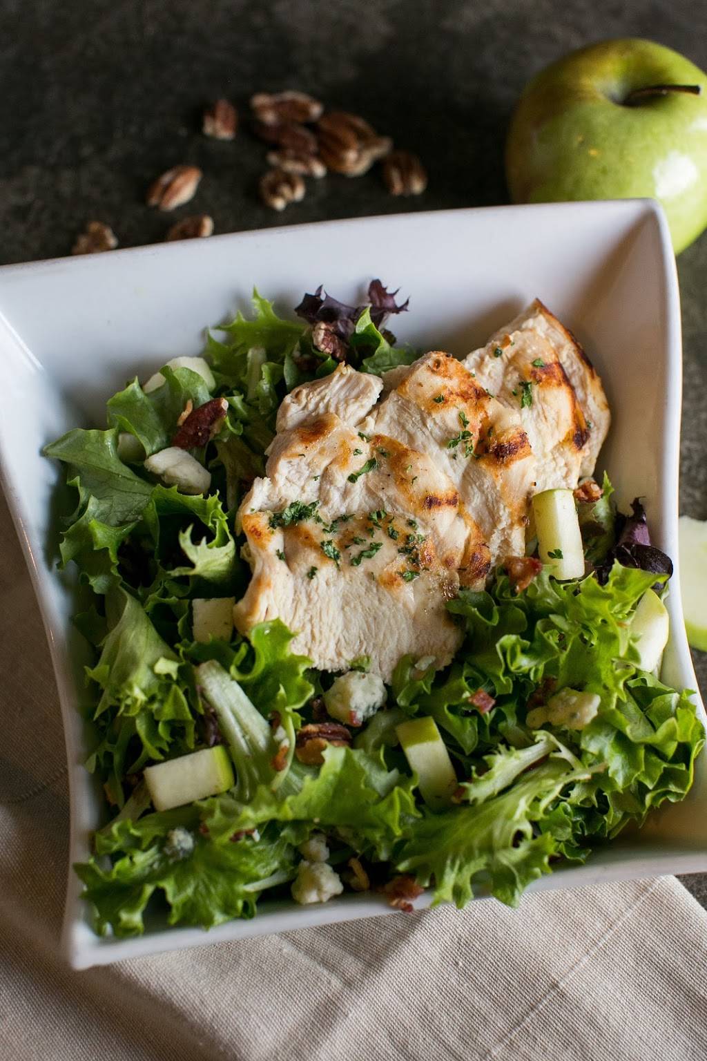 Isabellas Italian Trattoria | restaurant | 4925 Boonsboro Rd, Lynchburg, VA 24503, USA | 4343851660 OR +1 434-385-1660