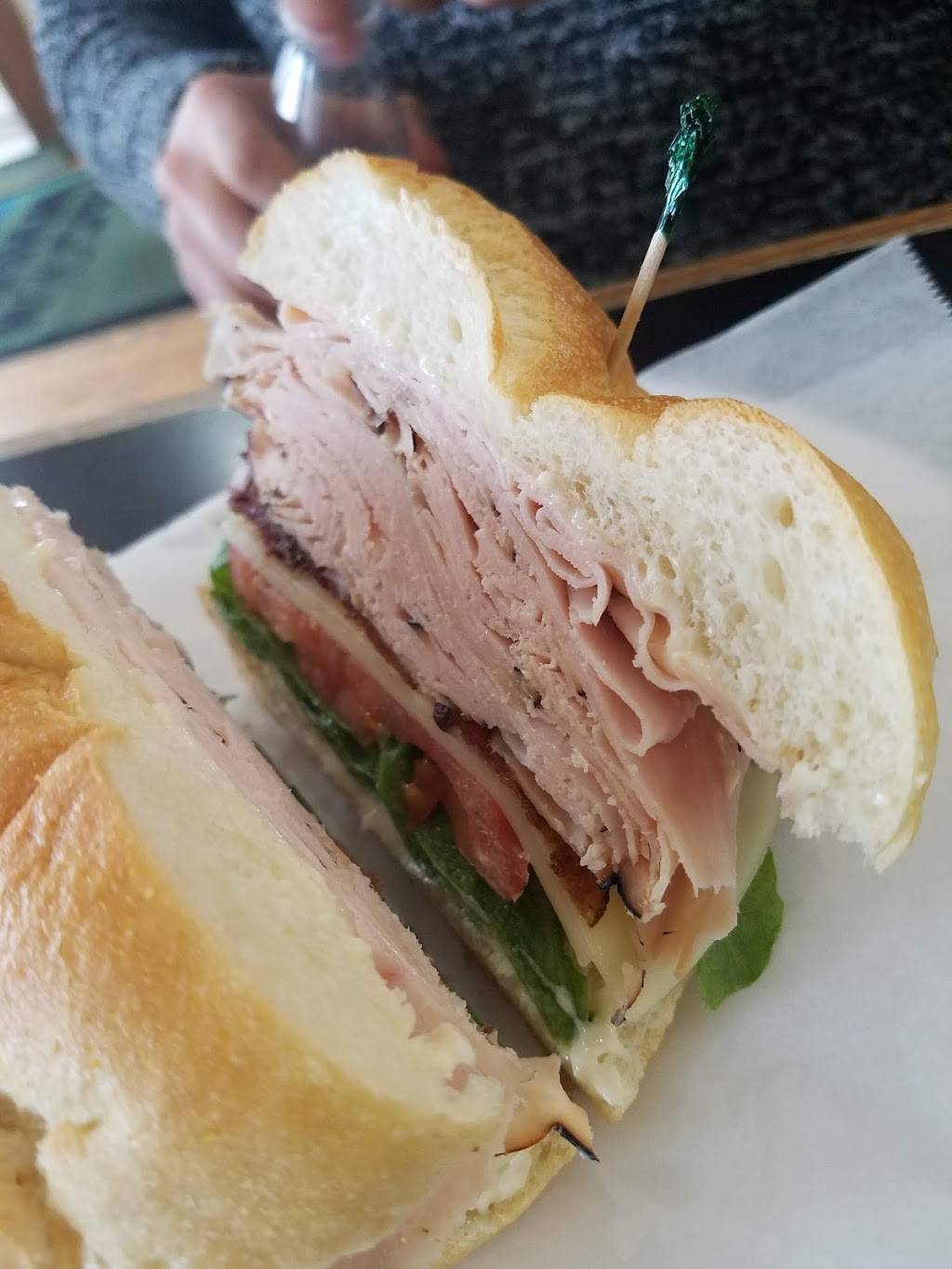 Wagon Wheels Deli | restaurant | 3739 Rte 9W, Highland, NY 12528, USA | 8456916975 OR +1 845-691-6975