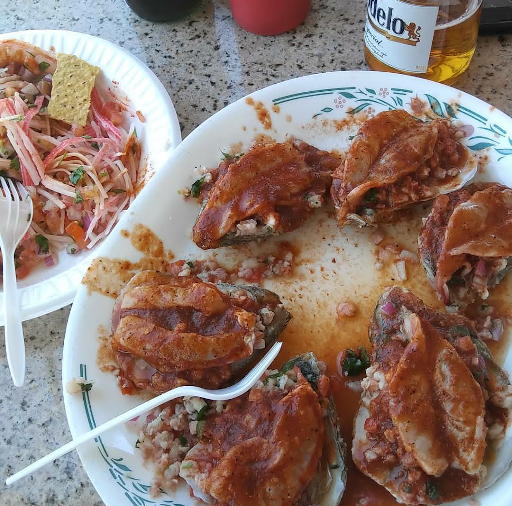 Mariscos Manzanillo | restaurant | 8008 Santa Fe Ave, Huntington Park, CA 90255, USA | 3235836634 OR +1 323-583-6634