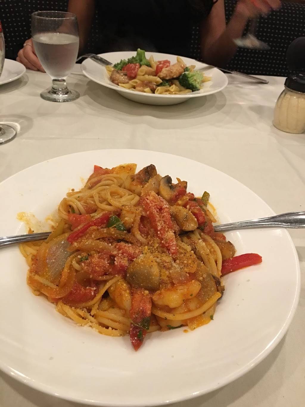 Petrillos Italian Kitchen | restaurant | 6 Foster St, Peabody, MA 01960, USA | 9789775330 OR +1 978-977-5330