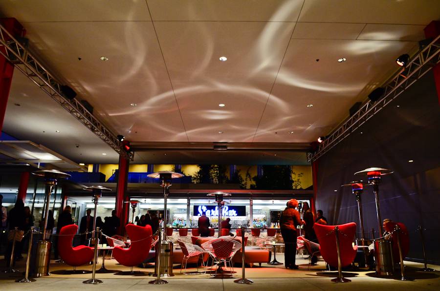 Rays and Stark Bar | restaurant | 5905 Wilshire Blvd, Los Angeles, CA 90036, USA | 3238576180 OR +1 323-857-6180