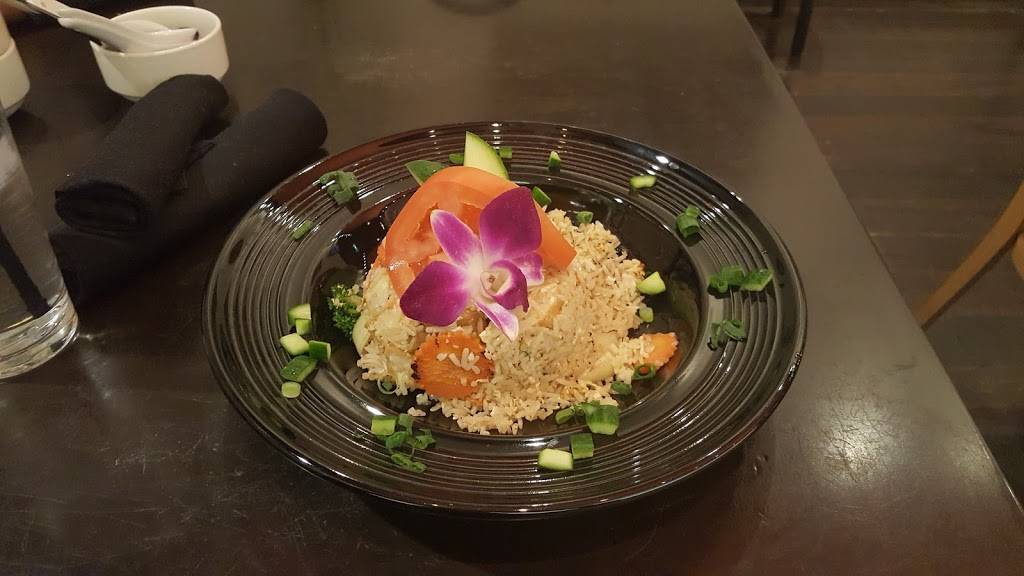 Charm Thai Cuisine | restaurant | 11 W Boston St #5, Chandler, AZ 85225, USA | 4809177222 OR +1 480-917-7222