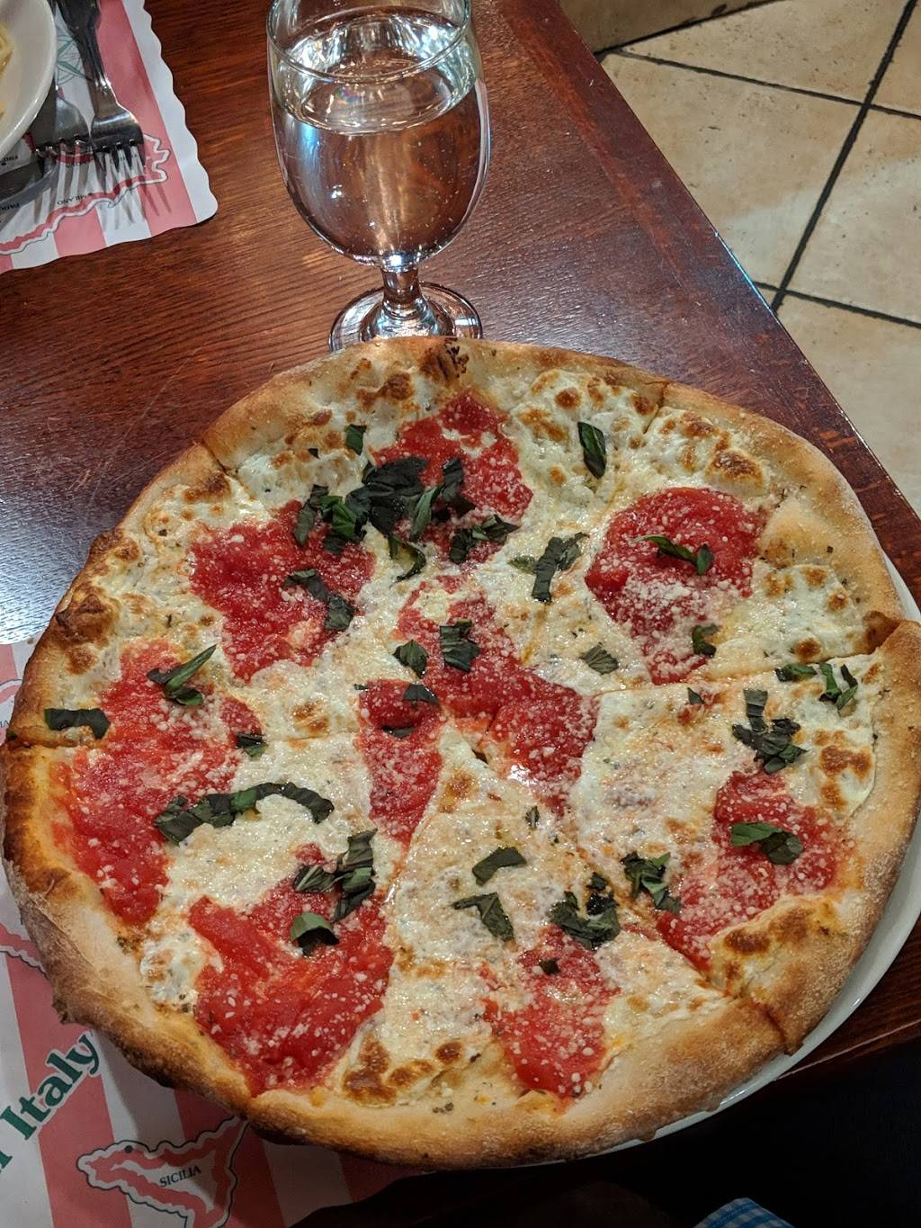 Paul Michaels Brick Oven Cafe | restaurant | 85-19 126th St, Kew Gardens, NY 11415, USA | 7188464065 OR +1 718-846-4065