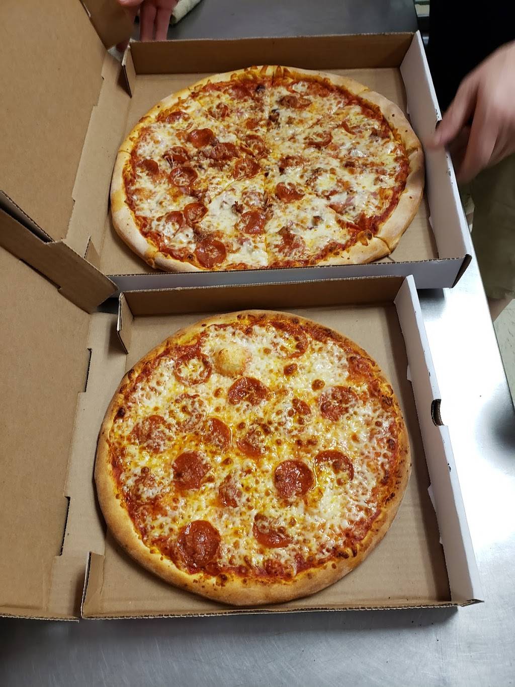 Angelos Pizza | restaurant | 2270 Hendersonville Rd, Arden, NC 28704, USA | 8286847484 OR +1 828-684-7484